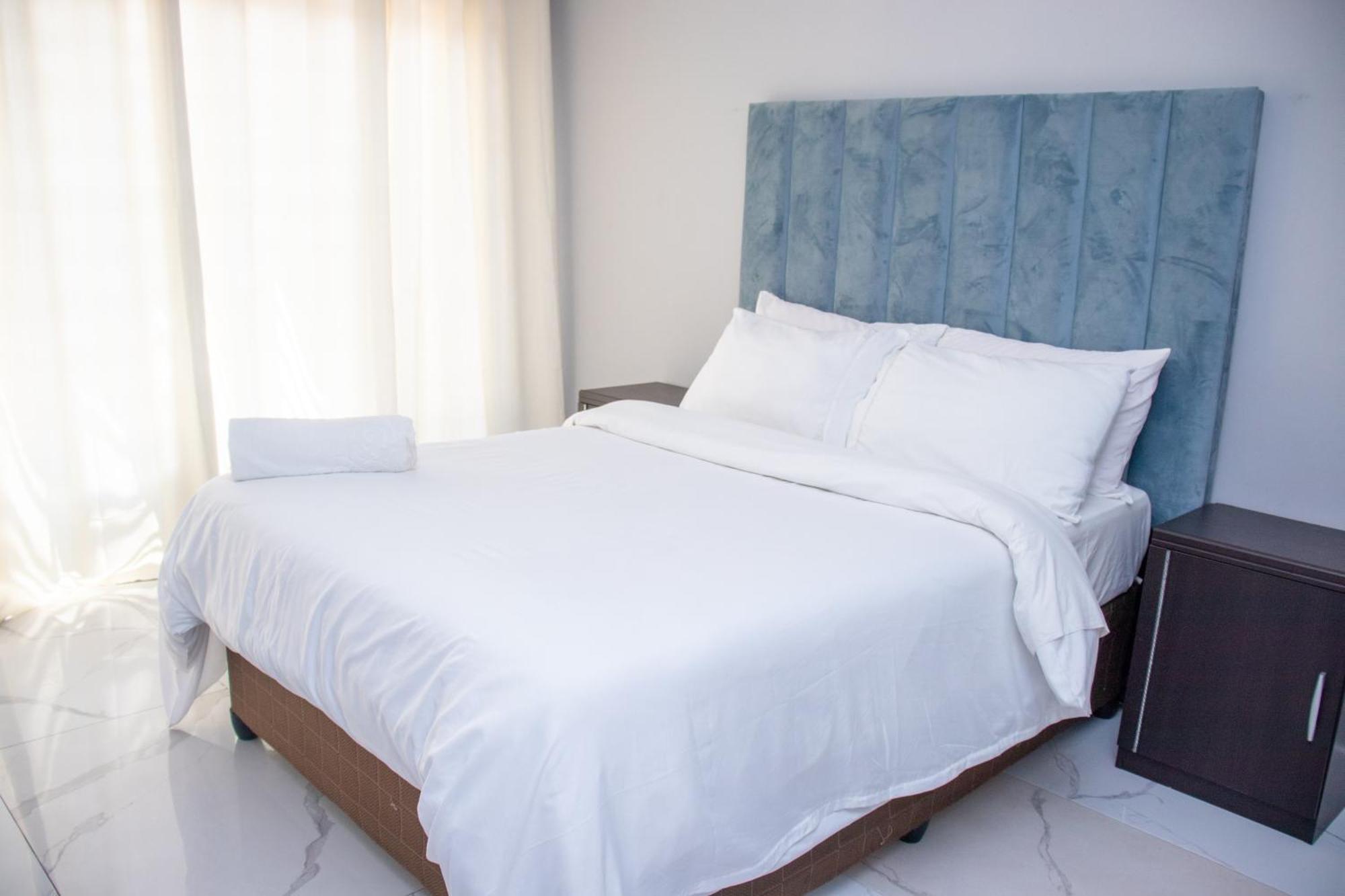 Lowin Suites-One-Bed Apartments Lusaka Exterior photo