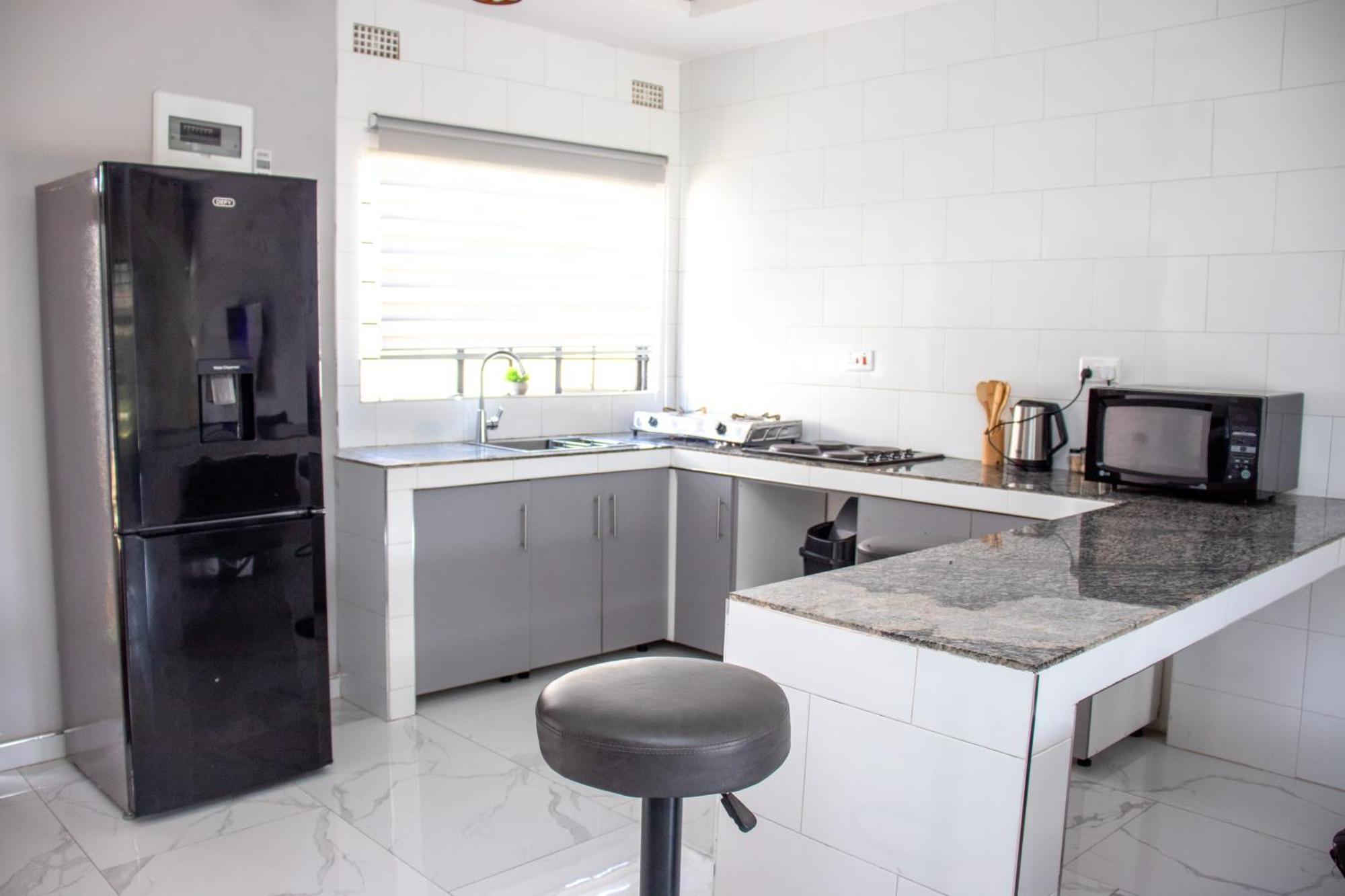 Lowin Suites-One-Bed Apartments Lusaka Exterior photo